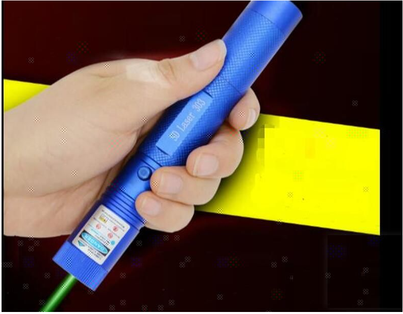 Industrial Laser Gun - 新しいレーザーライトポインター 100000m 532nm グリーン集束可能レーザーバーンマッチハンティングアクセサリーレーザートーチバッテリーなし